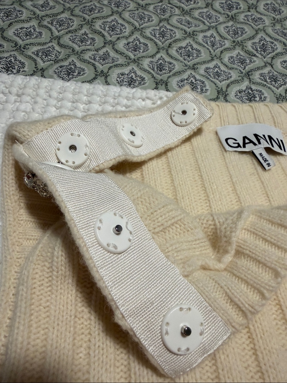 Ganni Cream Ribbed Wool-Blend Sweater Vest with Gem Encrusted Snap Closure - Picture 4 of 7